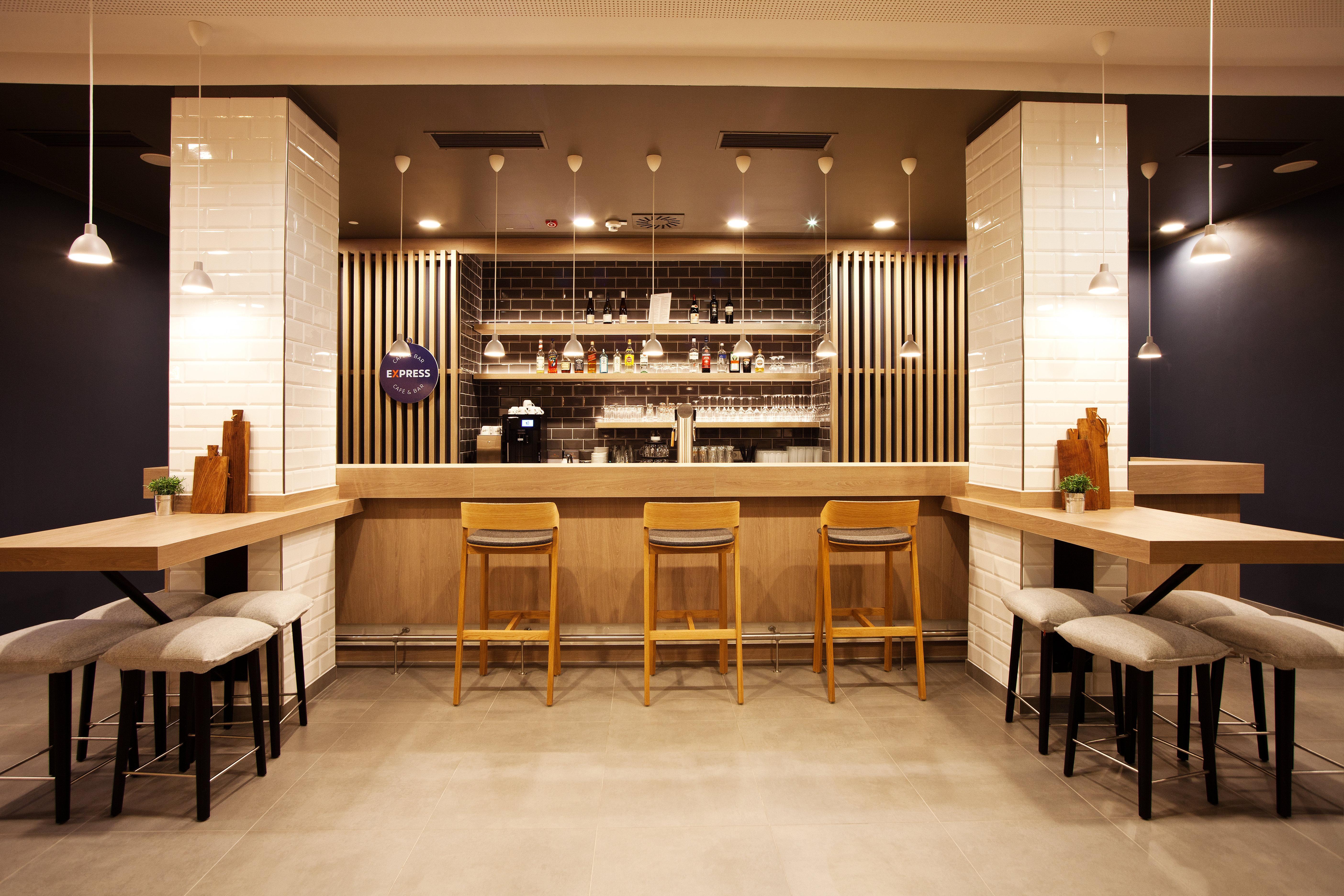 Holiday Inn Express - Saarbruecken By Ihg Εξωτερικό φωτογραφία
