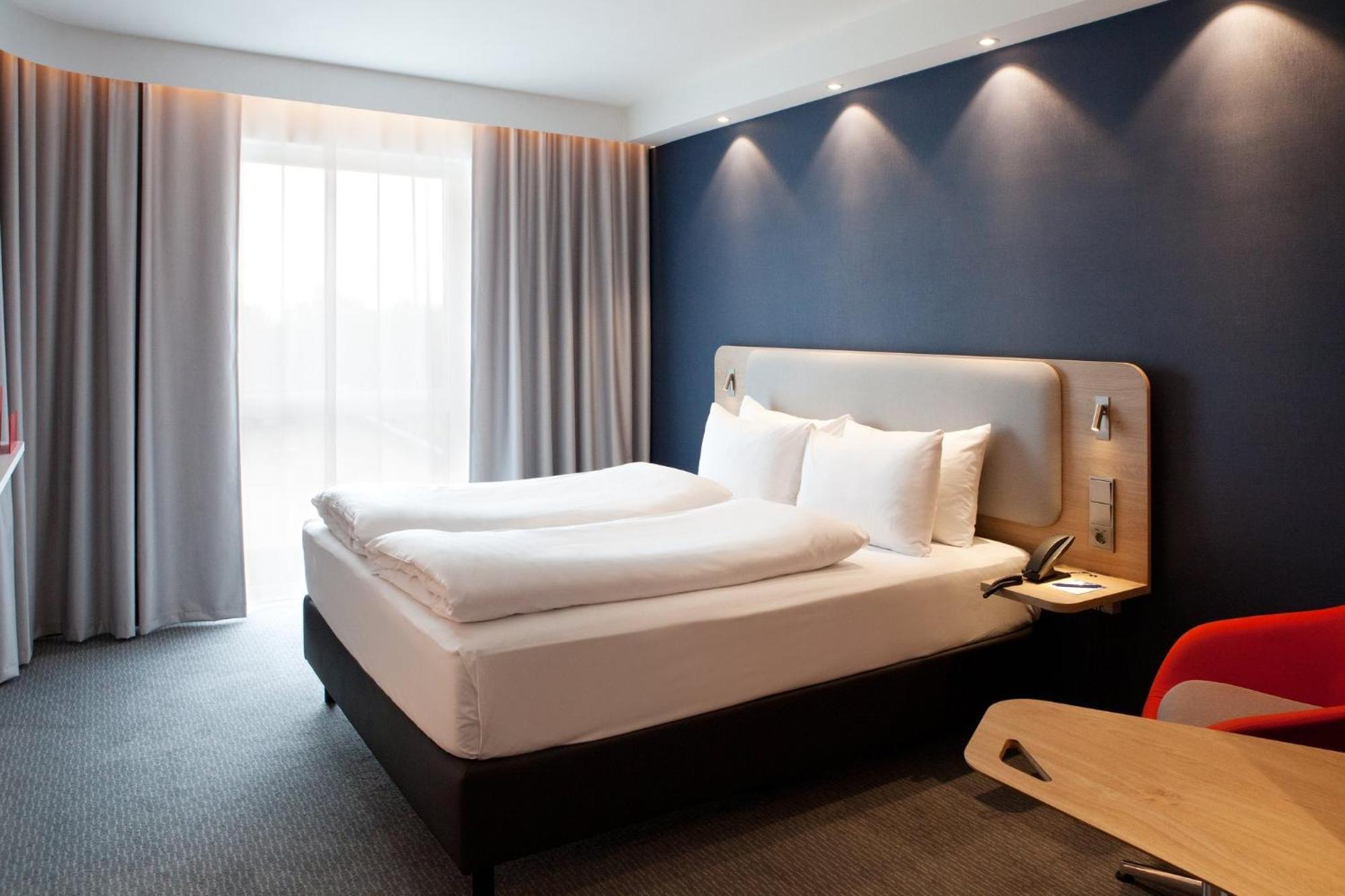 Holiday Inn Express - Saarbruecken By Ihg Εξωτερικό φωτογραφία