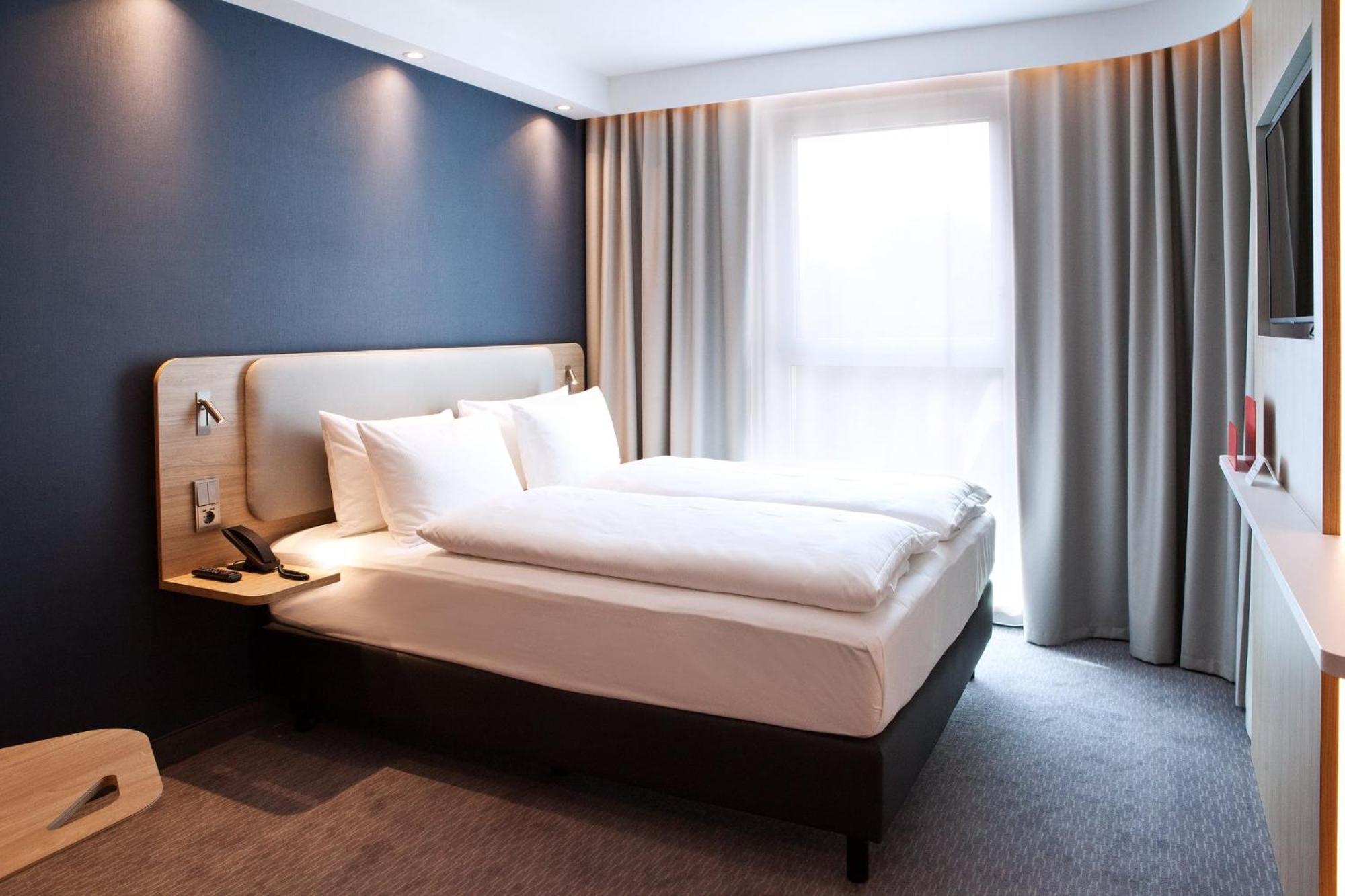 Holiday Inn Express - Saarbruecken By Ihg Εξωτερικό φωτογραφία