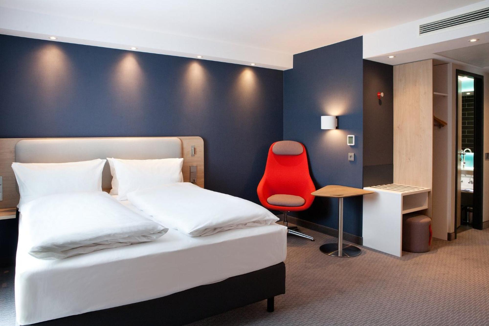 Holiday Inn Express - Saarbruecken By Ihg Εξωτερικό φωτογραφία