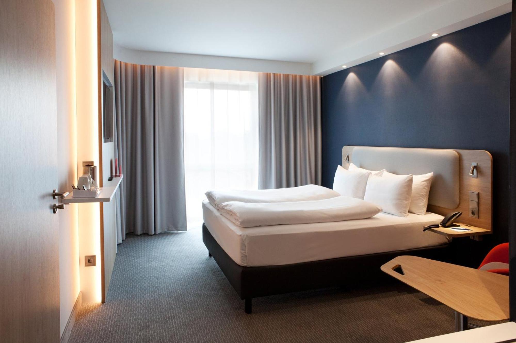 Holiday Inn Express - Saarbruecken By Ihg Εξωτερικό φωτογραφία